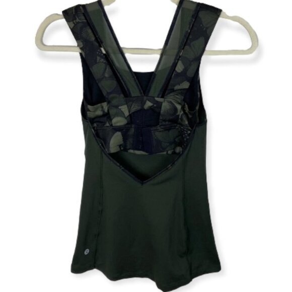 Lululemon Super Sport Tank Top Gator Green Biggie Fly Size 2 Built in Bra Yoga - Picture 4 of 11